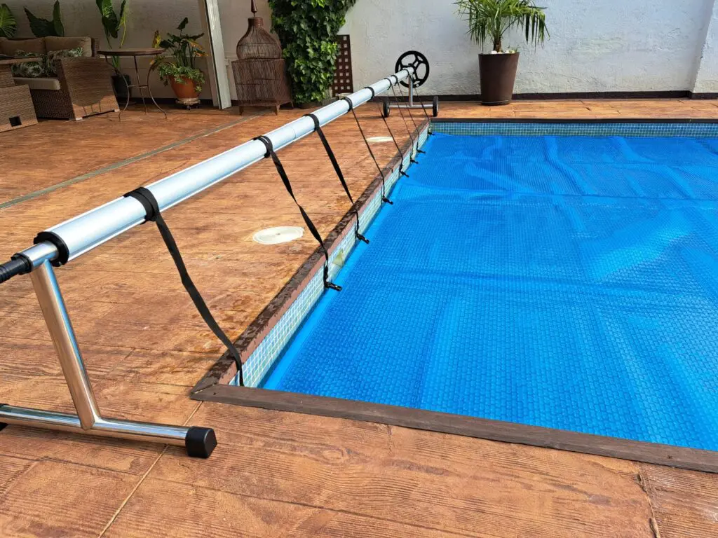 lona enrollable para piscina