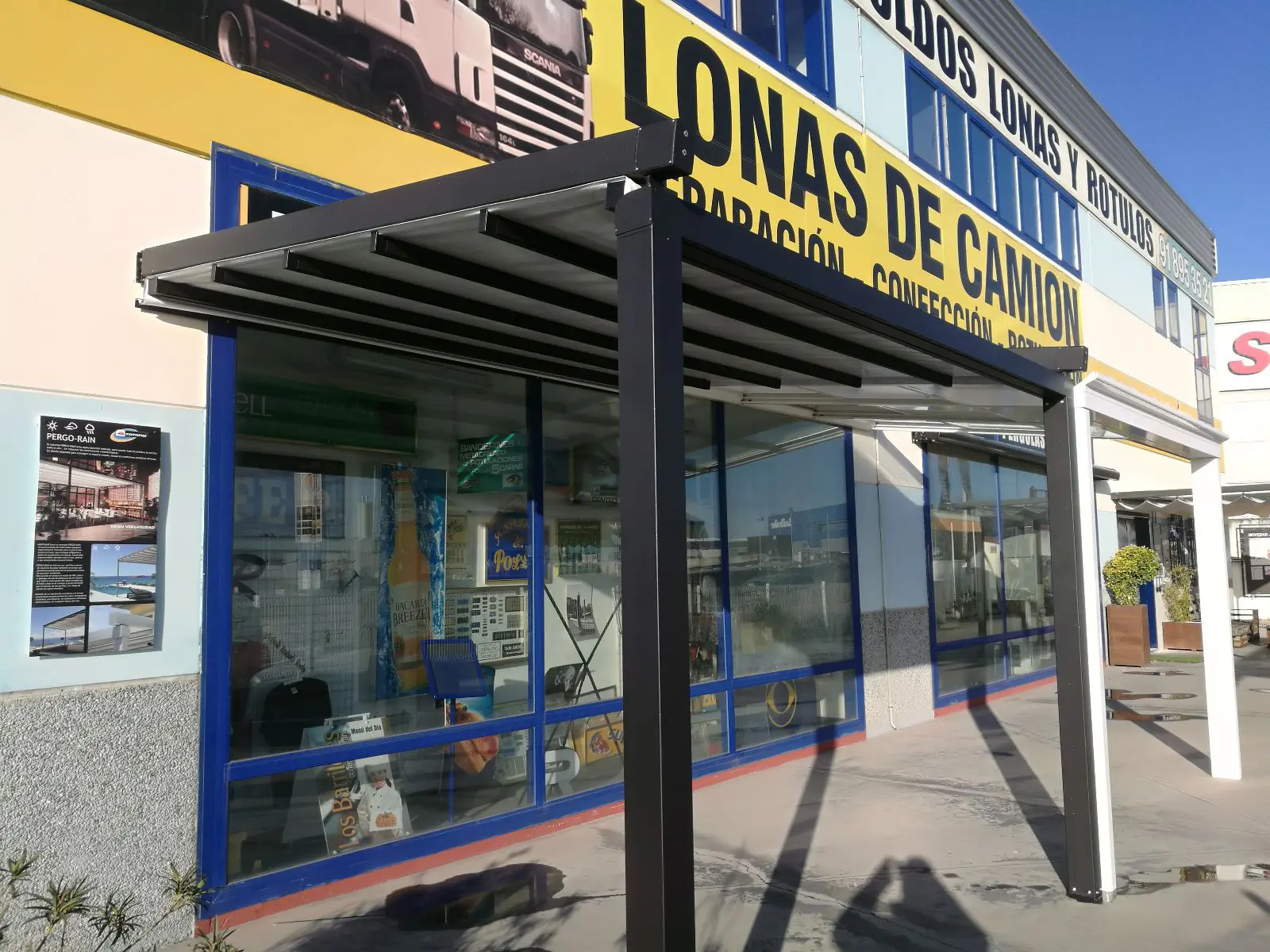 Tensopérgolas - Pergorain en Madrid - Venta e instalación de toldos con tensopérgolas o pergorain en Madrid