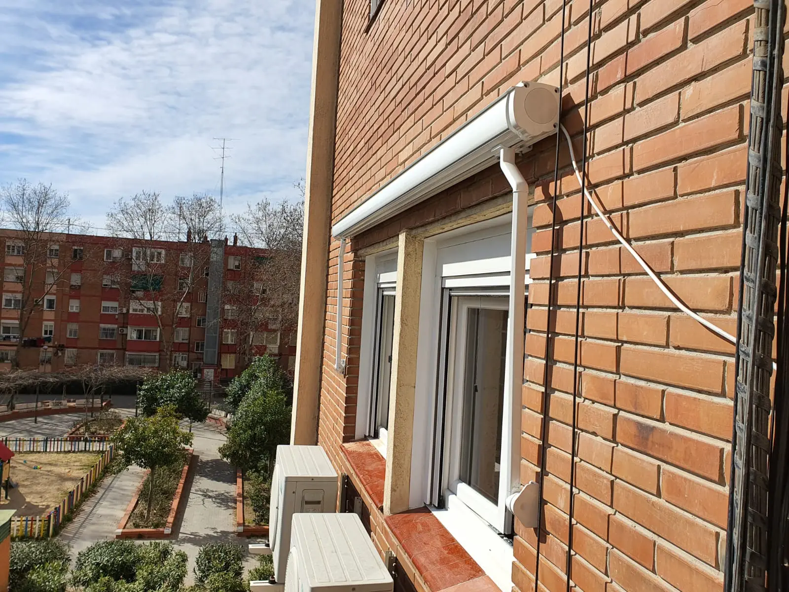 Toldos Cofre Portada en Madrid - Venta e instalación de toldos cofre portada en Madrid