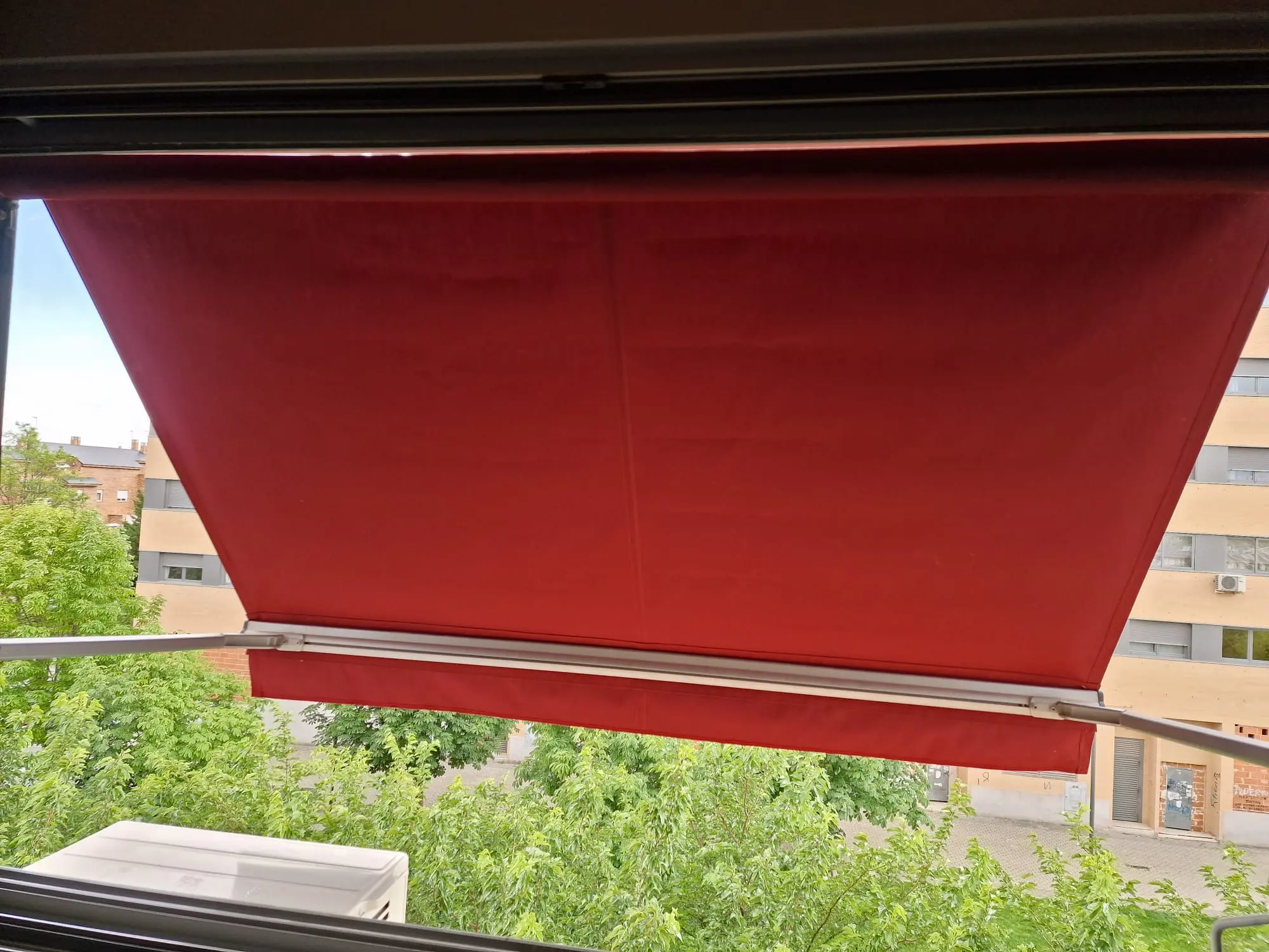 Toldos Cofre Portada en Madrid - Venta e instalación de toldos cofre portada en Madrid