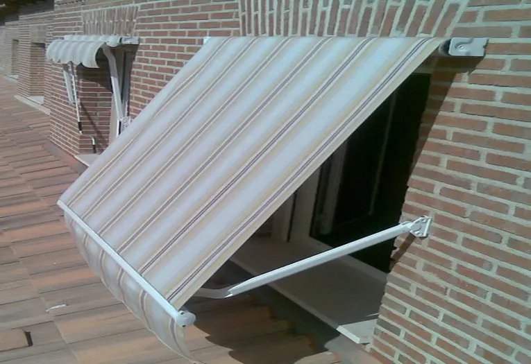 Toldos Portada en Madrid - Venta e instalación de toldos portada en Madrid