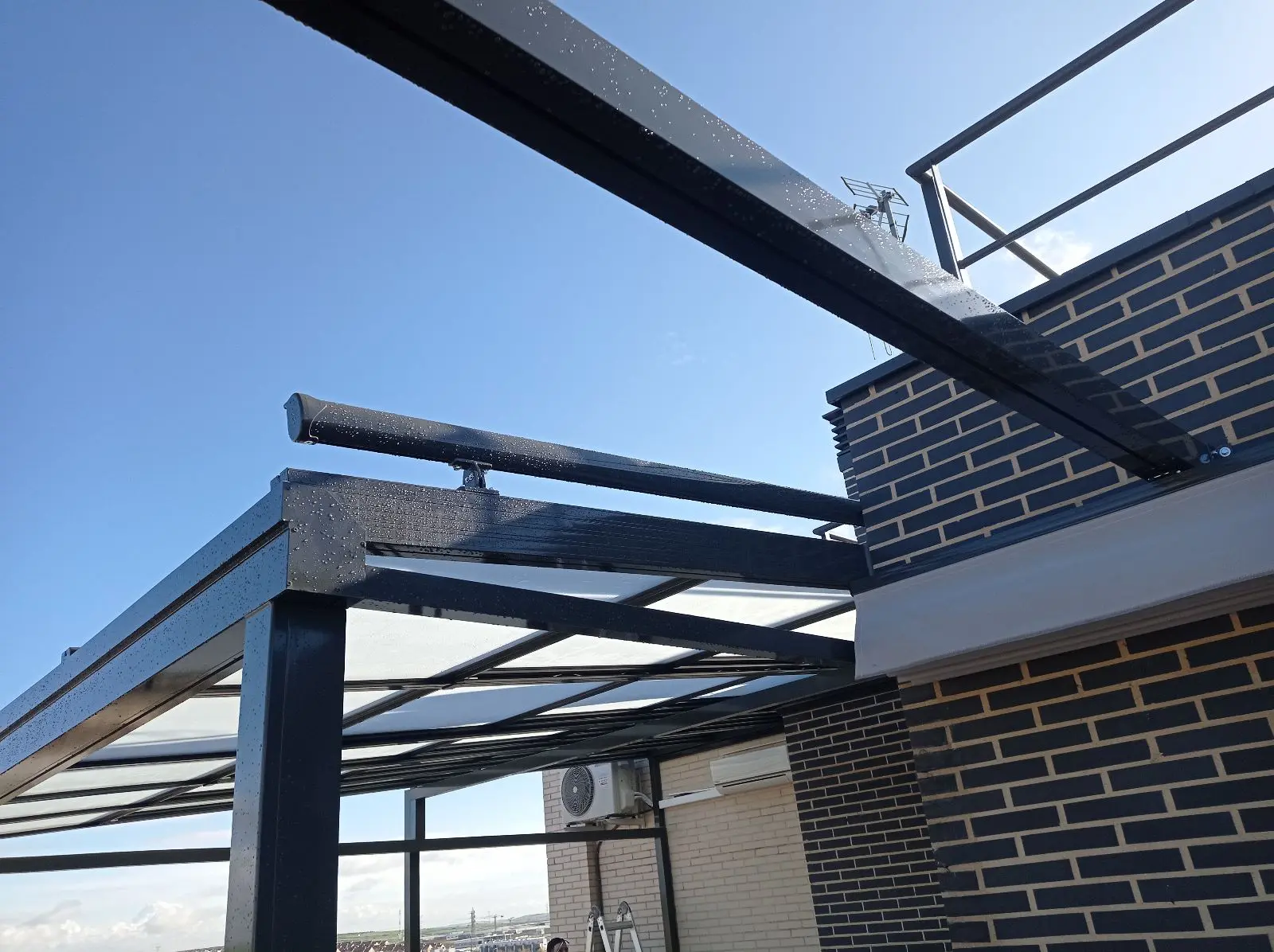 Toldos Veranda en Madrid - Venta e instalación de toldos veranda en Madrid