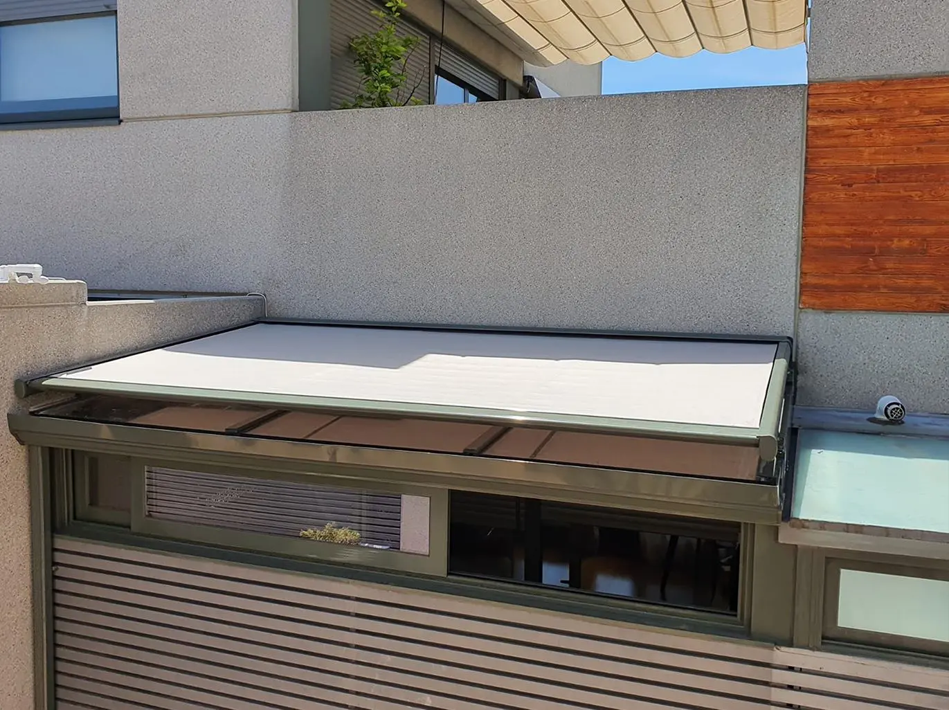 Toldos Veranda en Madrid - Venta e instalación de toldos veranda en Madrid