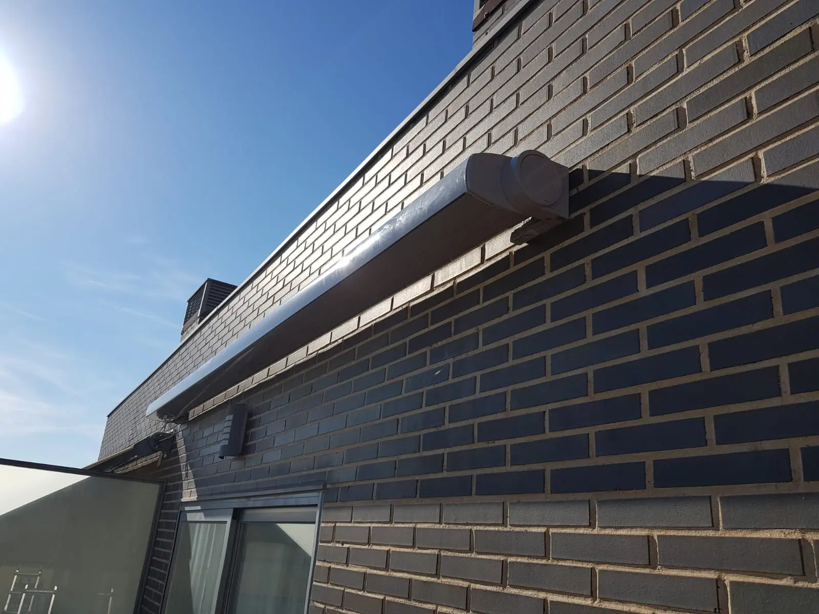 Toldos Cofre Extensibles en Madrid - Venta e instalación de toldos cofre extensibles en Madrid