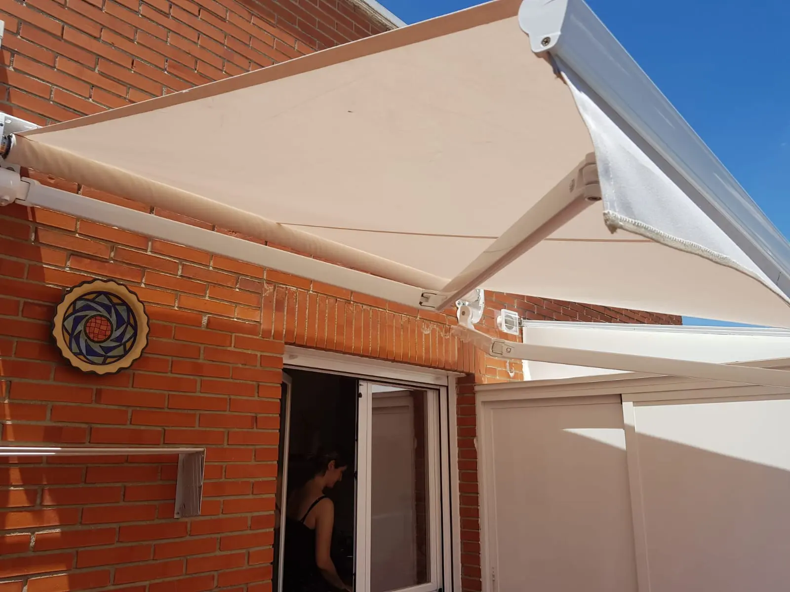 Toldos Extensibles en Madrid - Venta e instalación de toldos extensibles en Madrid