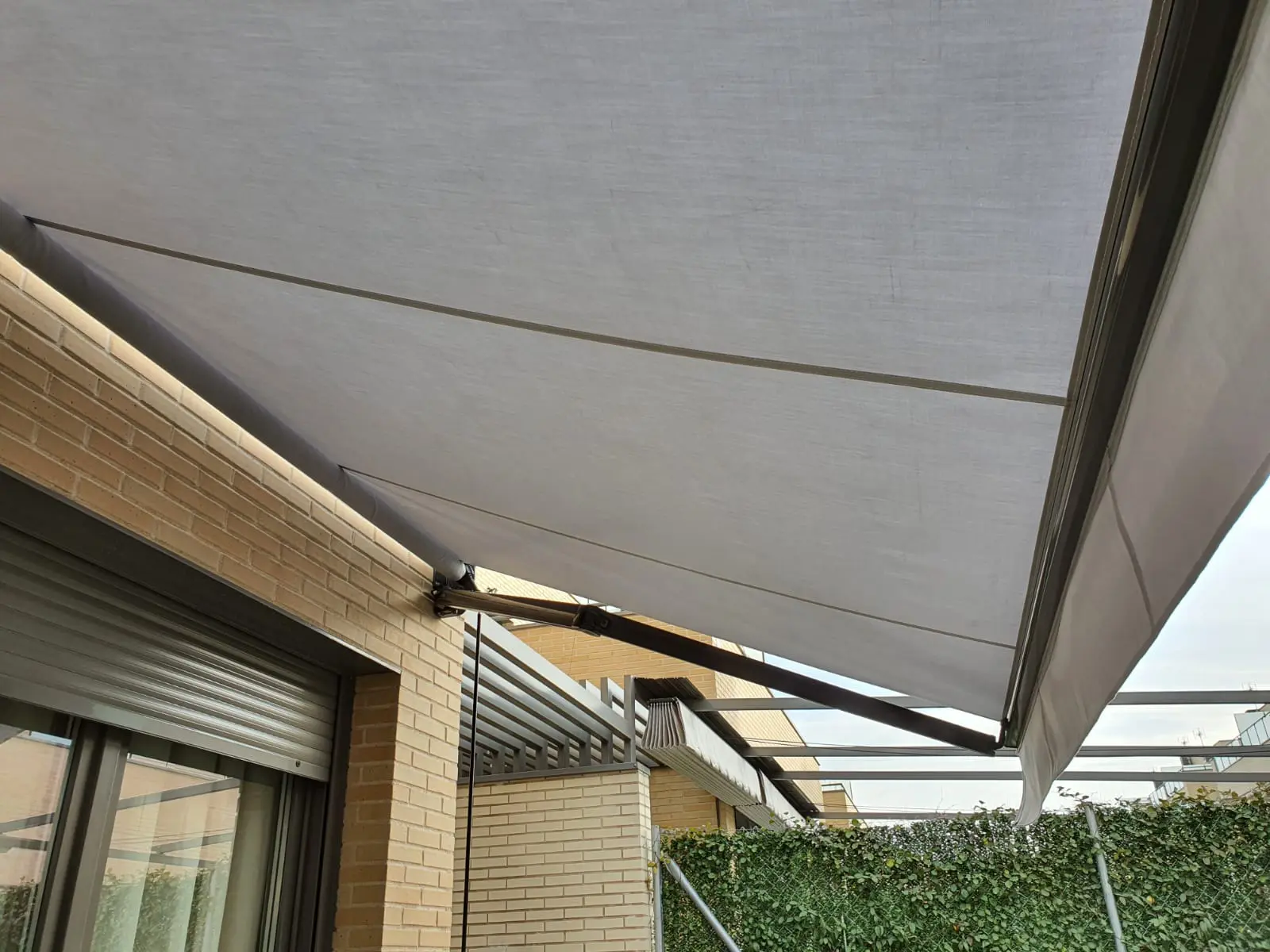 Toldos Extensibles en Madrid - Venta e instalación de toldos extensibles en Madrid