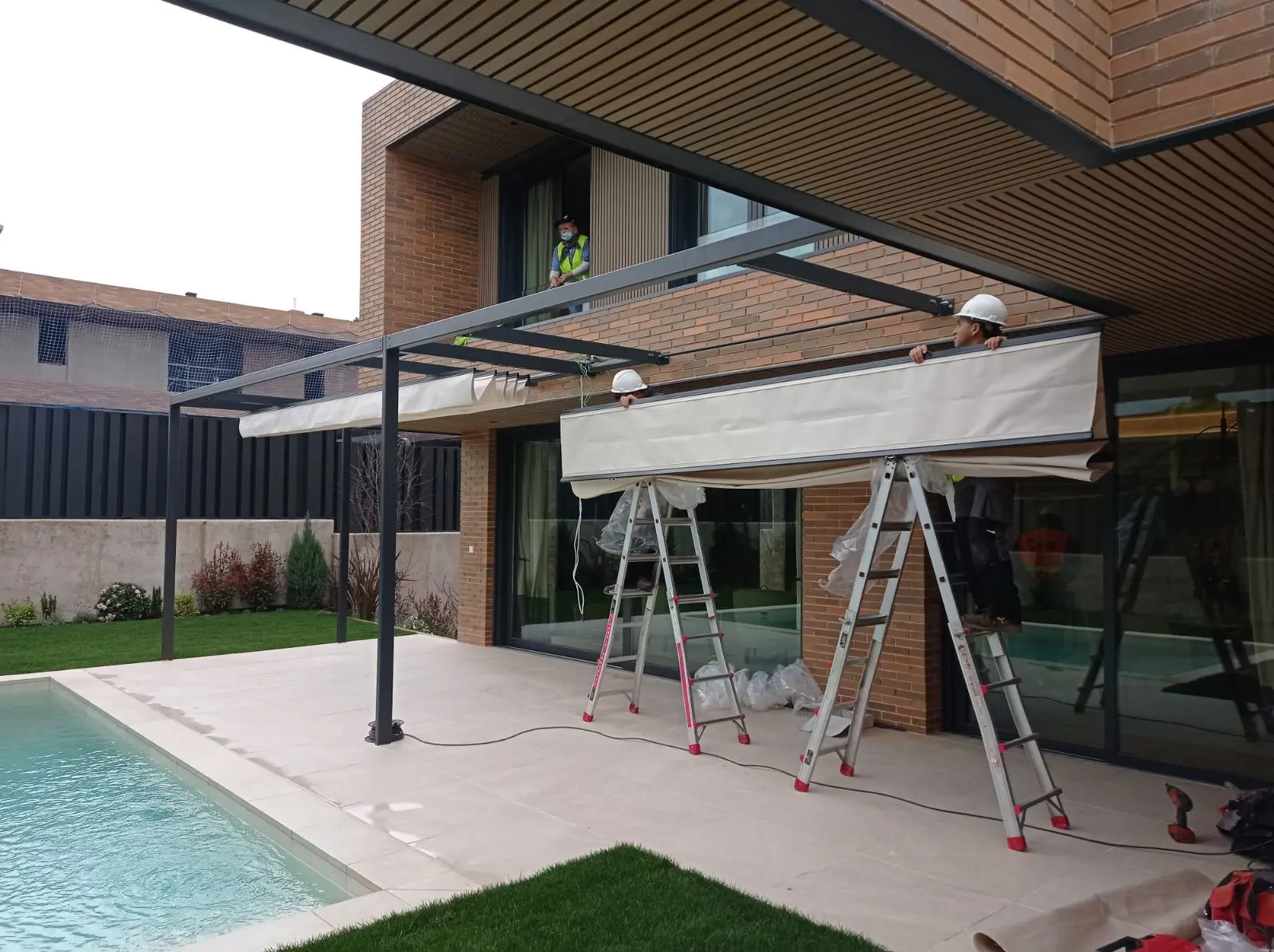 instalación de toldos pérgola